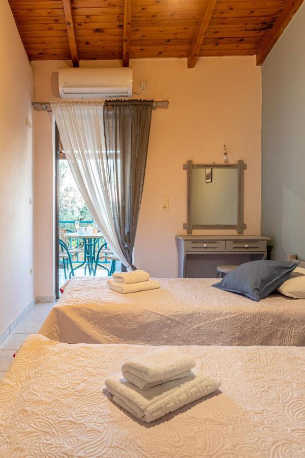 Secret Summer Havens - Perfectly Secluded Getaways Vasilítsion Exterior foto